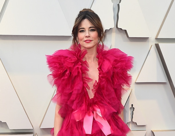 Linda Cardellini from 2019 Oscars Red Carpet Fashion | E! News